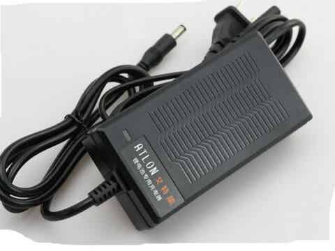 超威鋰電 鋰電池專用42V2A電動車充電器卡農(nóng)頭圖2