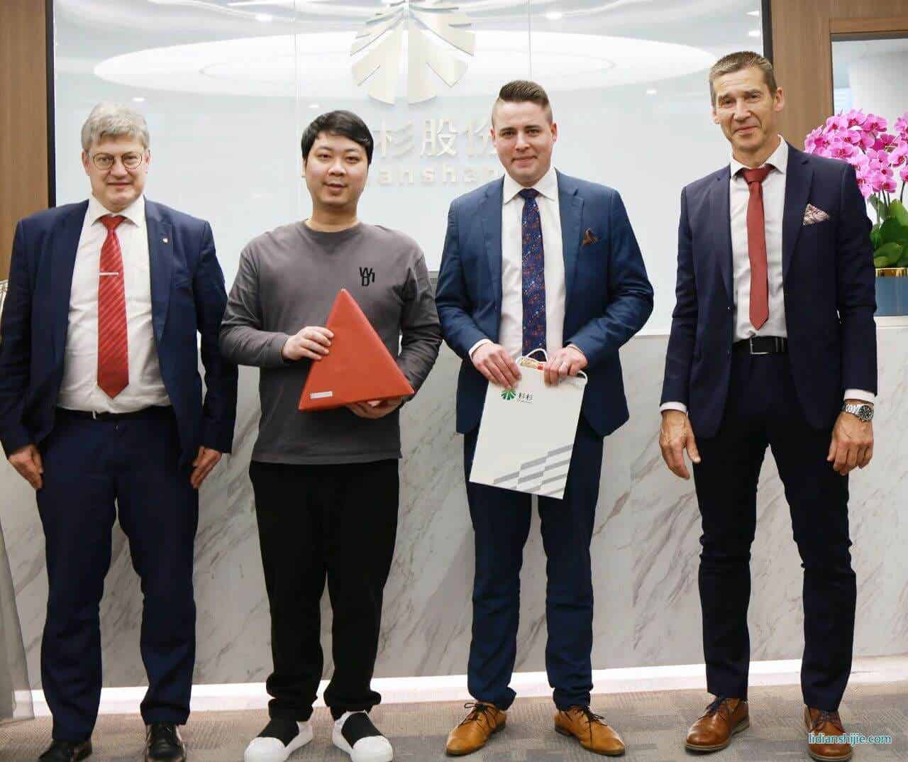 4月19日，芬蘭科斯霍爾姆市議會主席Christoffer Ingo、市長Rurik Ahlberg、技術總監Ben Antell及芬蘭投資署成員一行蒞臨杉杉