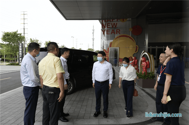 四川省南充市領(lǐng)導(dǎo)蒞臨和潤達(dá)視察指導(dǎo)工作