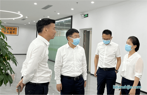 四川省南充市領(lǐng)導(dǎo)蒞臨和潤達(dá)視察指導(dǎo)工作