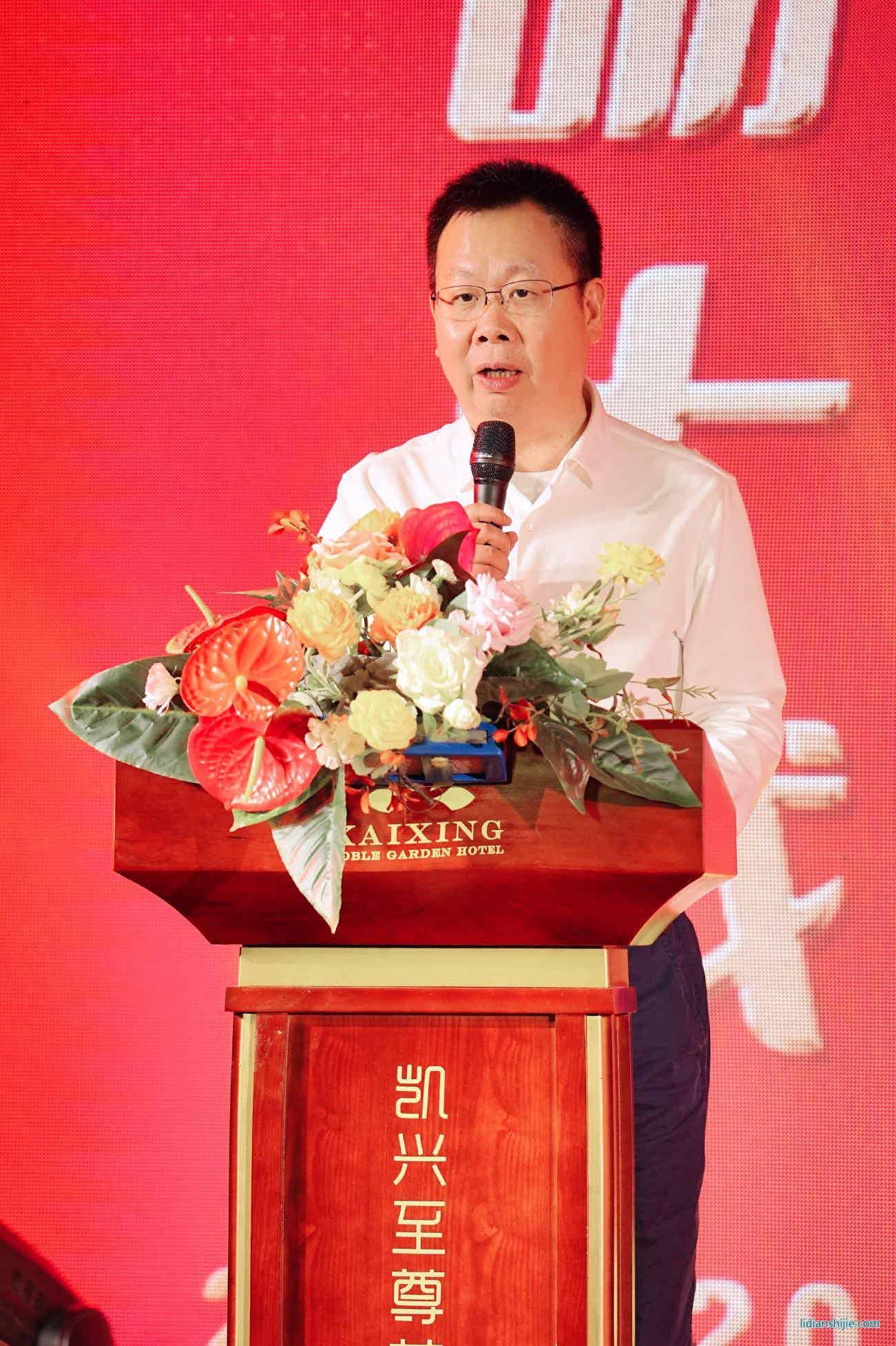 法恩萊特董事長石俊峰